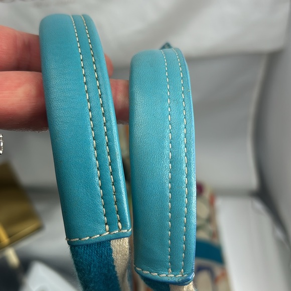 COACH Signature Rainbow large tote - Picture 7 of 11